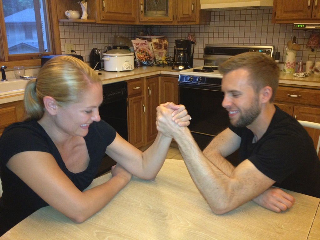 Arm wrestling with Ryan and Tina at Mom’s. 